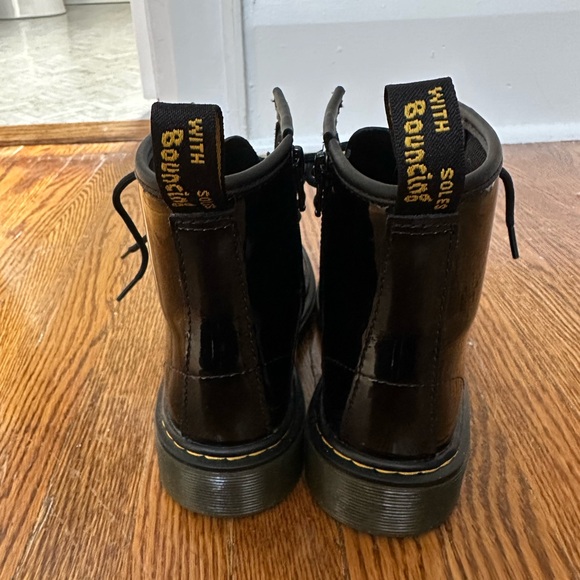 Dr. Martens Shiny Black Kids Boots - Picture 2 of 5